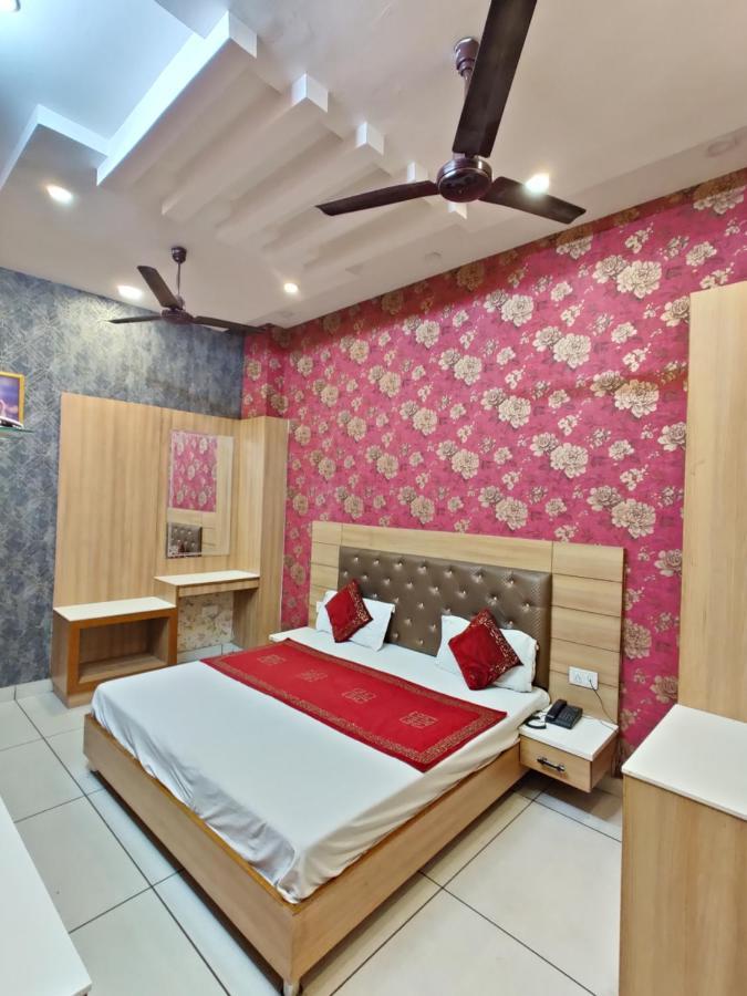 Hotel Robin Inn Амрітсар Екстер'єр фото