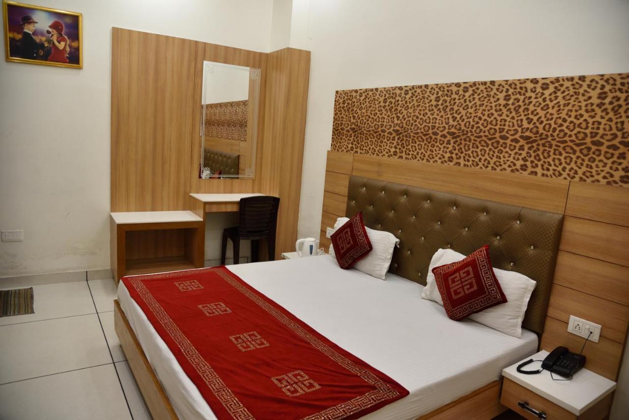 Hotel Robin Inn Амрітсар Екстер'єр фото